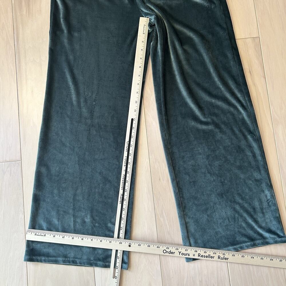 Vuori Haven Wide Leg Pants Green Women’s Large - Picture 8 of 9